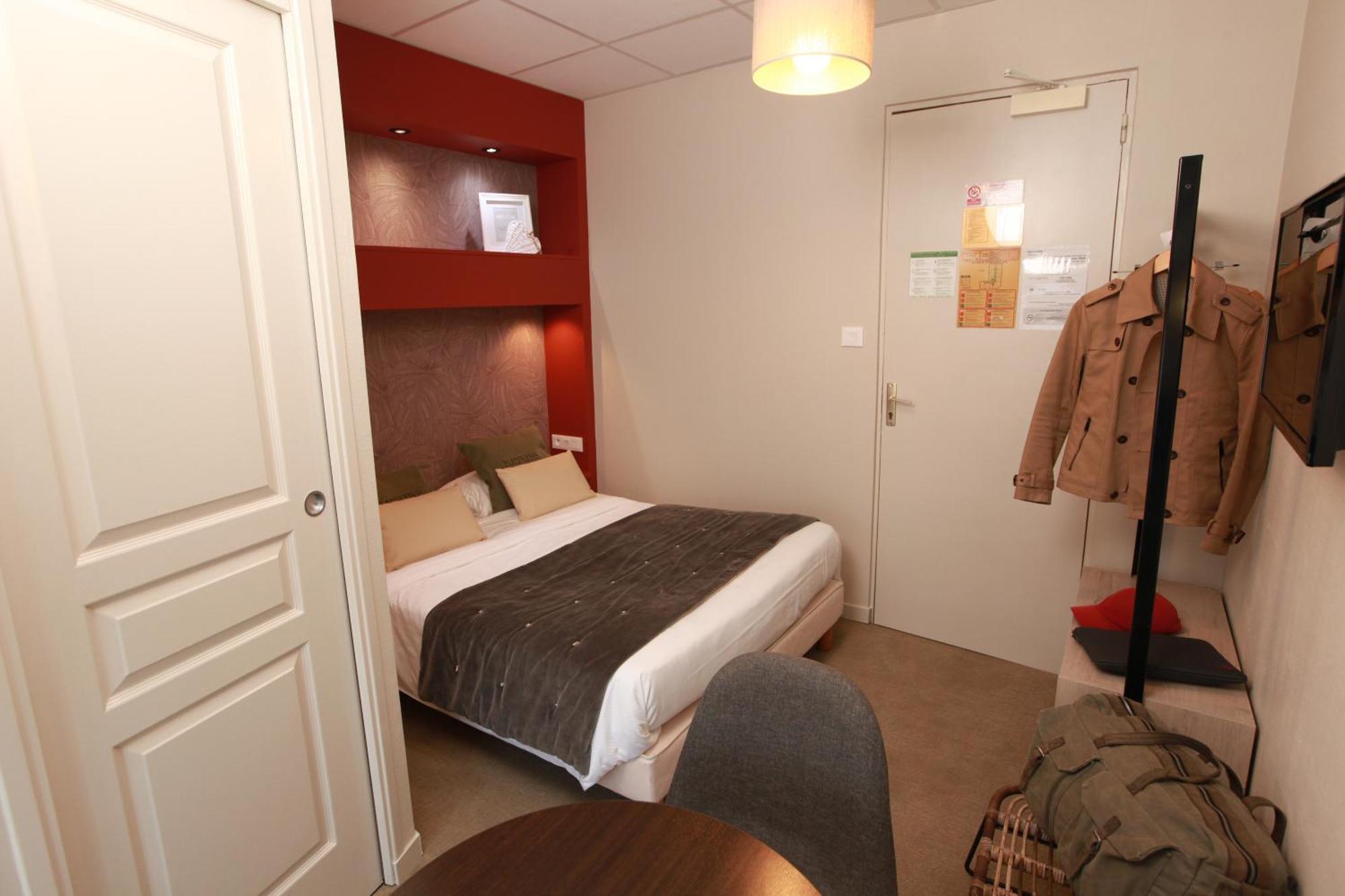 דינאר Cit'Hotel Les Alizes מראה חיצוני תמונה